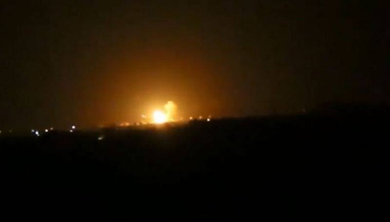 Pertahanan udara Suriah mencegat beberapa rudal yang ditembakkan oleh Angkatan Udara Israel di pinggiran kota Damaskus