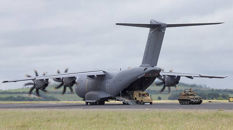 "Macchina per distruggere i soldi": l'aereo da trasporto militare A400M è stato criticato dalla stampa tedesca