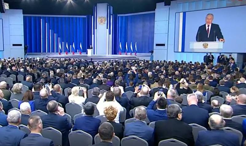 Presidente: Più missili a lungo raggio vengono consegnati all'Ucraina, più allontaneremo la minaccia dai nostri confini