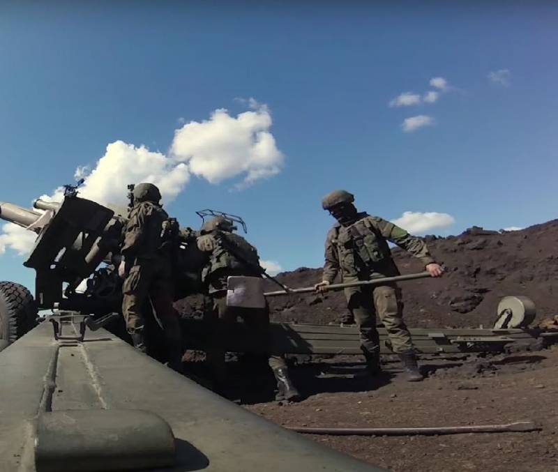 Venäläiset joukot murtautuvat Orekhovo-Vasilevkaan Artemovskista luoteeseen