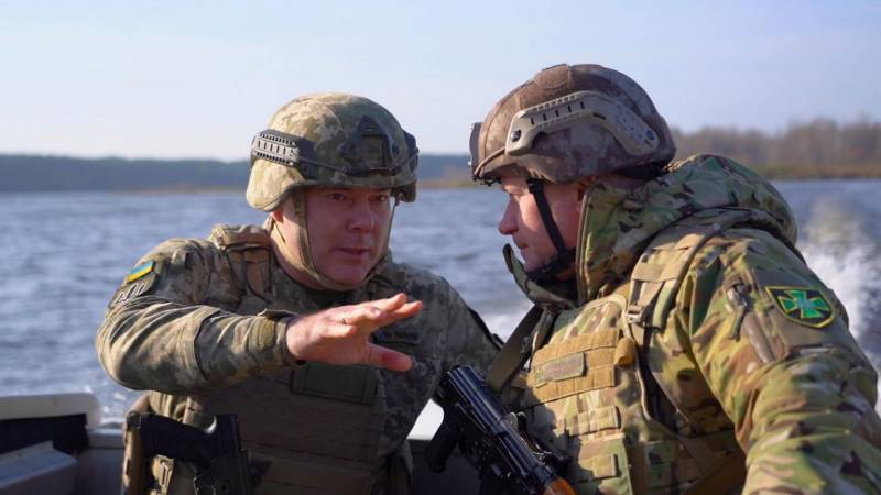 Comandante del sistema operativo delle forze armate ucraine Naev: la linea di difesa ucraina creata al confine con la Bielorussia è troppo dura per il gruppo russo