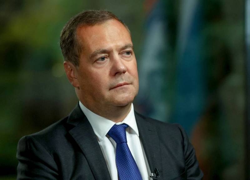 Medvedev: in the United States, dementia cannot become an obstacle to re-election to the presidency
