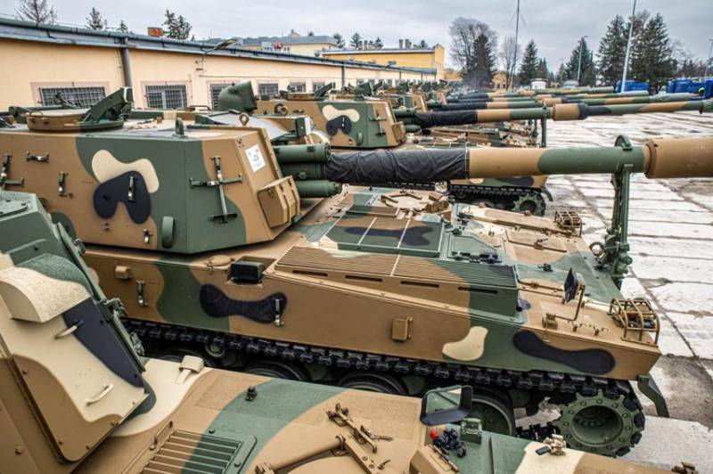Polandia nampa batch liyane saka 155-mm self-propelled artileri gunung K9A1 Thunder