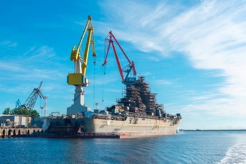Il capo dell'USC Rakhmanov ha annunciato i tempi del ritorno alla flotta da combattimento del pesante incrociatore missilistico nucleare "Admiral Nakhimov"