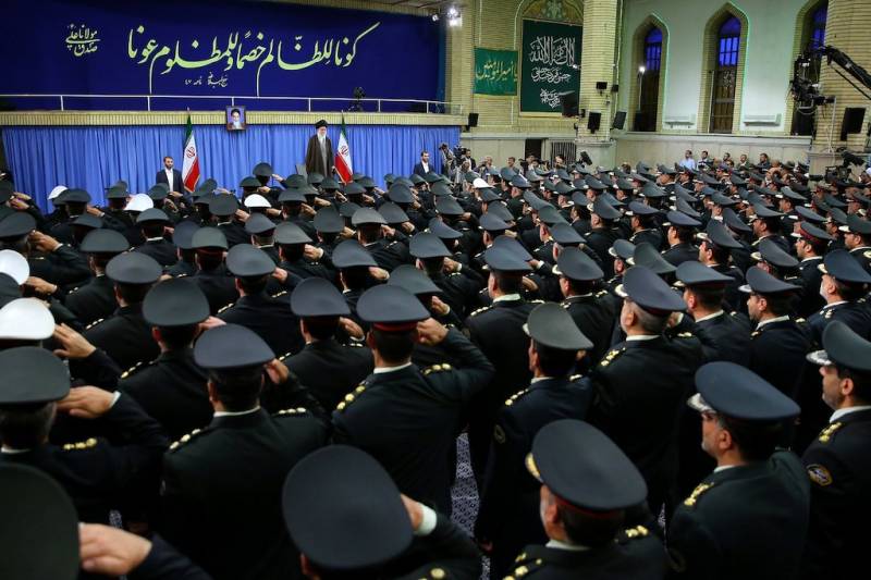 De Iraanse inlichtingendienst arresteerde saboteurs die een drone-aanval organiseerden op een militaire faciliteit in Isfahan