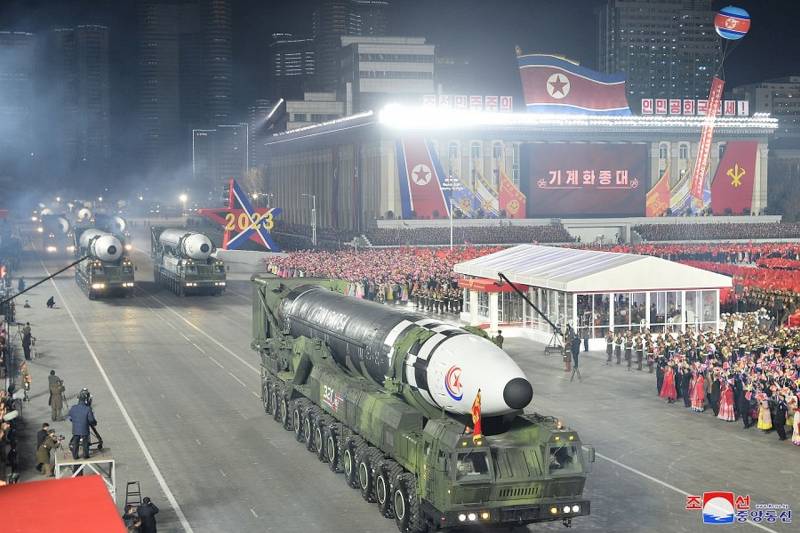 American experts find out why the DPRK demonstrated a lot of intercontinental ballistic missiles at the parade
