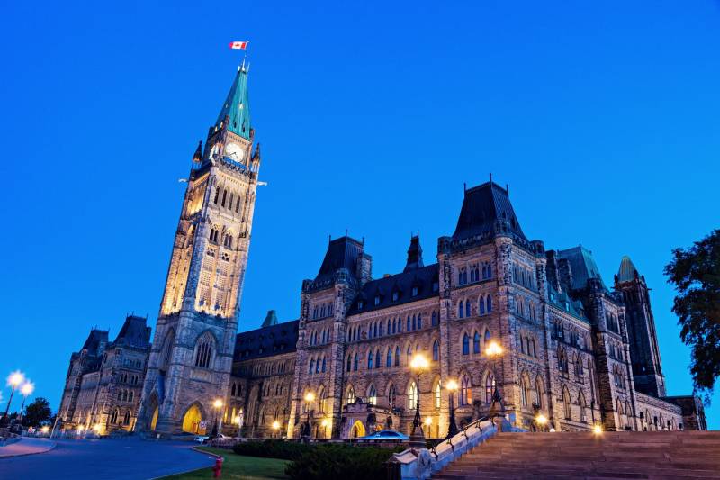 加拿大议员认为应审查对俄罗斯联邦的制裁制度