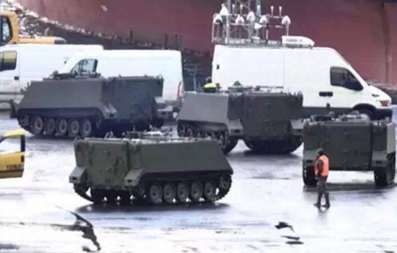 Oekraïense media: het laden van de M-113 gepantserde personendrager begon in Spanje om de strijdkrachten van Oekraïne te sturen