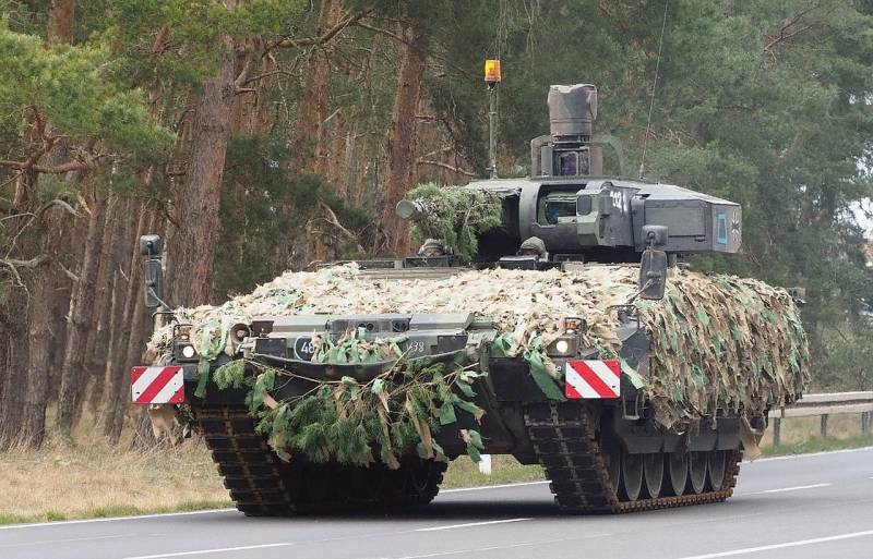 Bei einem Zusammenstoß zweier Puma-Schützenpanzer auf einem Truppenübungsplatz in Deutschland sind zwölf Soldaten verletzt worden