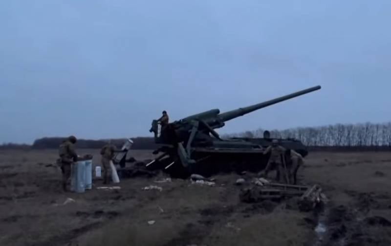 Militares das Forças Armadas da Ucrânia reclamam que em Artyomovsk muitas vezes não conseguem sair dos porões