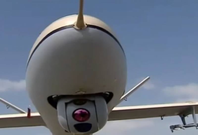 A imprensa britânica escreve que Teerã supostamente entregou três novos modelos de seus UAVs à Rússia