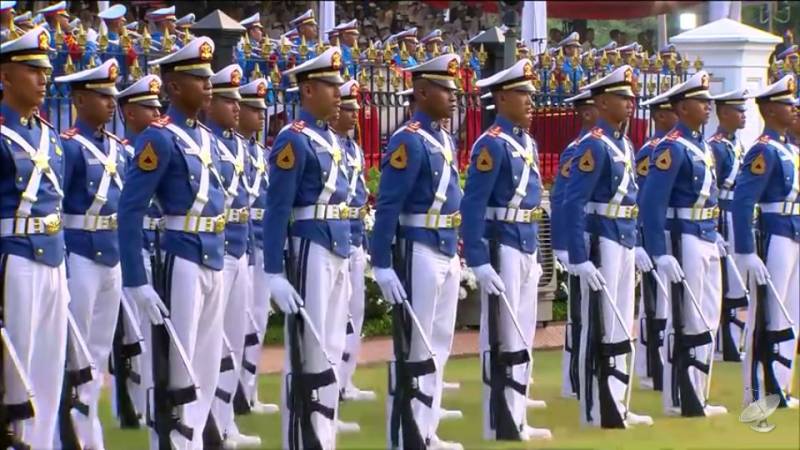 Il ministro della Difesa indonesiano ha invitato l'esercito nazionale a seguire l'esempio delle forze armate russe