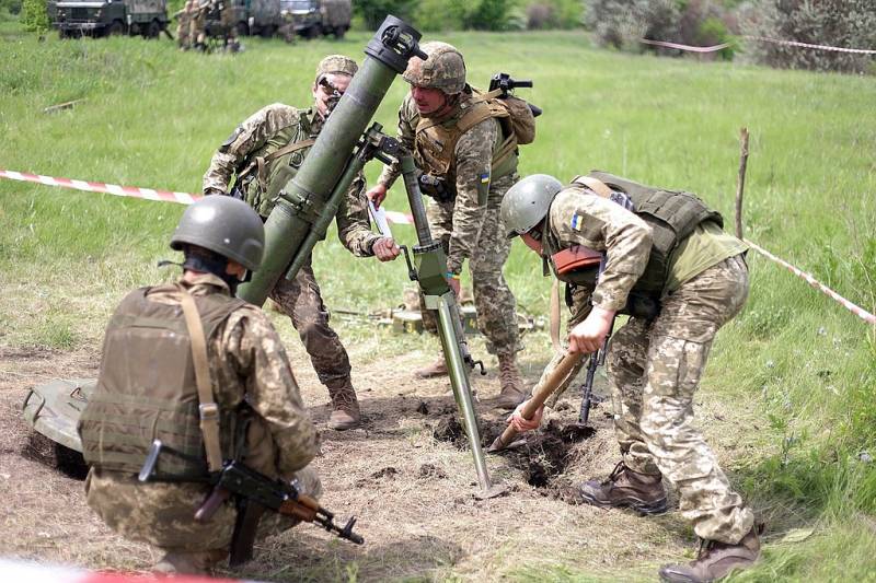 在讨论战斗机供应的背景下，乌克兰武装部队的士兵抱怨炮弹和公司迫击炮的短缺