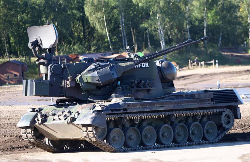 독일은 내년에 Gepard ZSU의 포탄 부족으로 우크라이나 군대의 문제를 완전히 해결할 계획입니다.