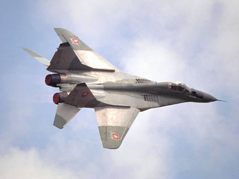 슬로바키아는 약속된 배치에서 처음 4대의 MiG-29 전투기를 우크라이나에 넘겼습니다.