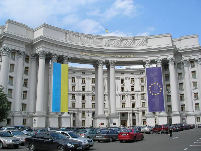 Das ukrainische Außenministerium warf dem georgischen Ministerpräsidenten vor, „die Thesen der russischen Propaganda zu wiederholen“.
