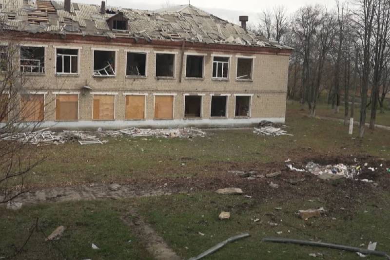 Минреинтеграции Украины предложило ввести принудительную эвакуацию всех детей из зон боевых действий