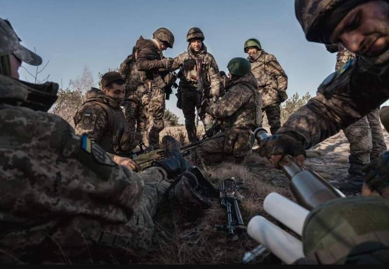 Brittisk underrättelsetjänst rapporterade överföringen av elitenheter från Ukrainas väpnade styrkor till Artemovsk för att hålla staden