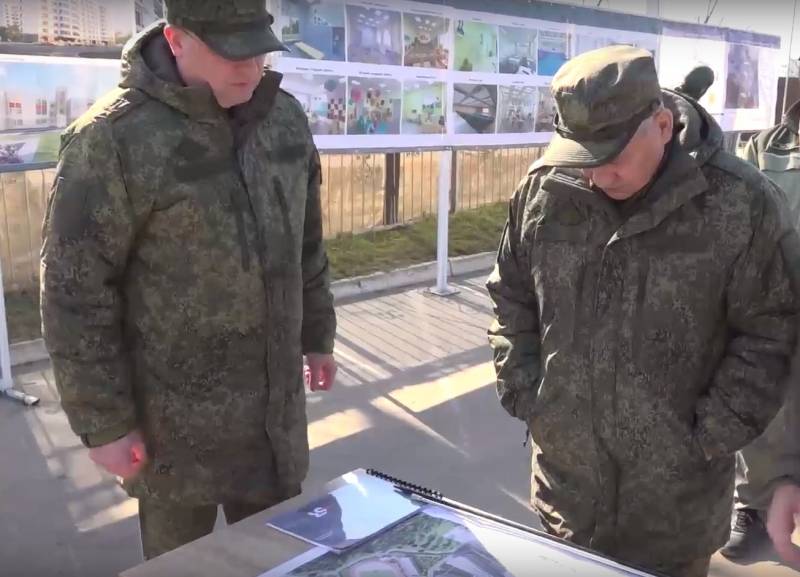 Глава Минобороны РФ проинспектировал работу военно-строительного комплекса в Мариуполе