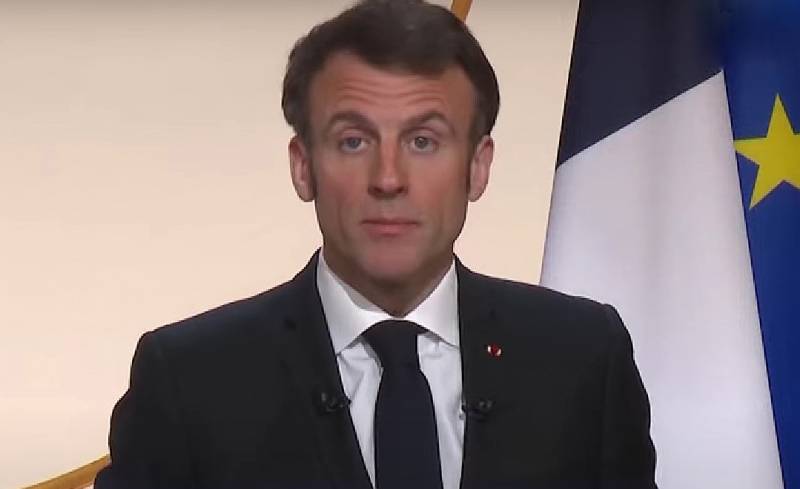 Fransa Cumhurbaşkanı, Batı'da çifte standardın bulunmadığına ilişkin sözlerinden dolayı Afrika'da alay konusu oldu.