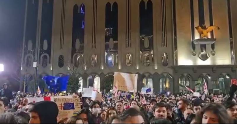 Protestos na Geórgia: Após a revogação da lei sobre agentes estrangeiros e a libertação de detidos, os manifestantes exigem "resolver o problema" com a Abkházia