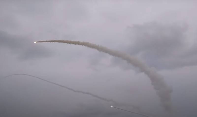 Поступают сообщения о работе ПВО и взрывах в Одесской области