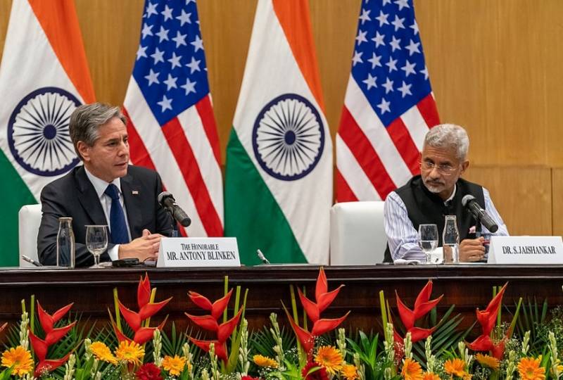 Американское издание: США взяли курс на более тесное сотрудничество с Индией
