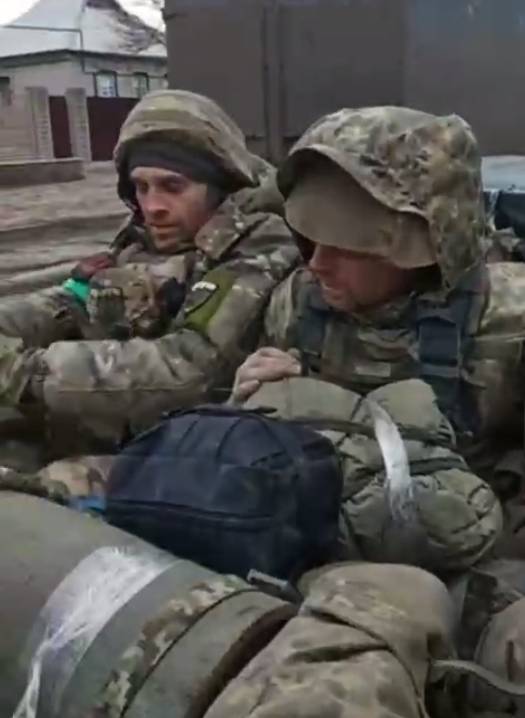 乌克兰指挥官在接受美国媒体采访后决定降职乌克兰武装部队旅长，他作为回应递交了辞职信