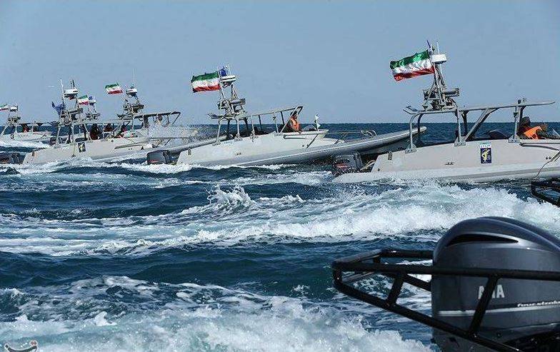 КСИР Ирана получил новые быстроходные катера, вооруженные ракетами с лазерным наведением