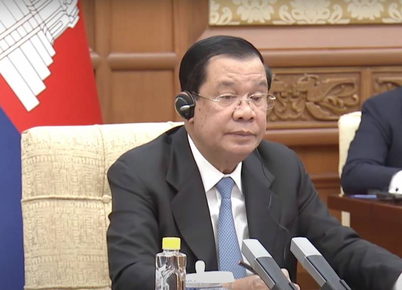 Perdana Menteri Kamboja: Rusia adalah kekuatan nuklir terbesar, oleh karena itu, ancaman untuk menangkap pemimpinnya dapat menimbulkan konsekuensi yang paling negatif
