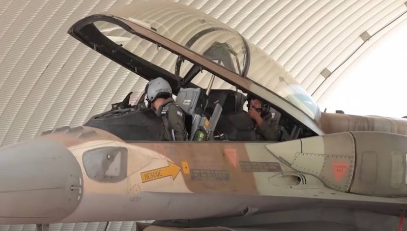 Des centaines de pilotes de l'armée de l'air israélienne refusent de se présenter au travail pour protester contre le gouvernement