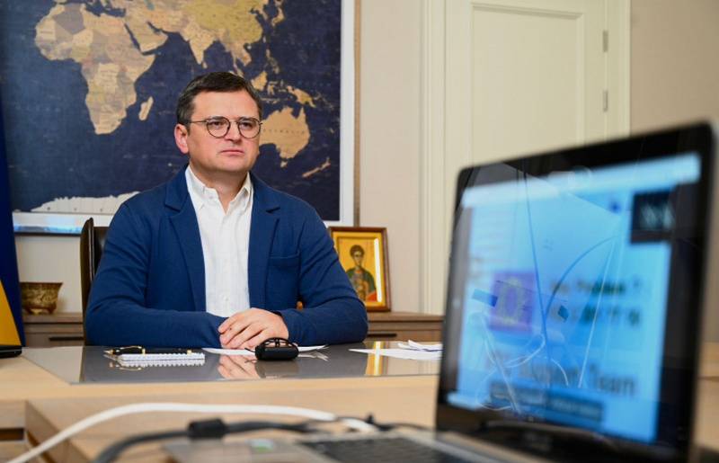 Ministro de Relaciones Exteriores de Ucrania, Kuleba: Berlín oficial no da permiso a la industria alemana para producir proyectiles para las Fuerzas Armadas de Ucrania