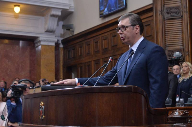Vučić: C'è chi in Occidente ammette il proprio coinvolgimento nel conflitto ucraino a livello non ufficiale