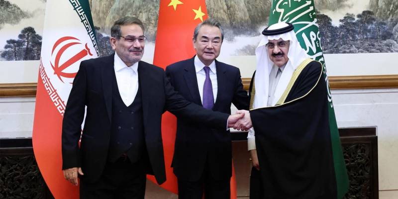 Accordo tra Iran e Arabia Saudita come inizio del processo di "consolidamento di Pechino"