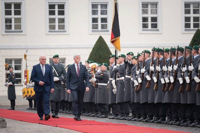 체코 대통령: 프라하와 베를린은 시진핑의 모스크바 방문 이후 중국과의 관계를 수정하려고 합니다.