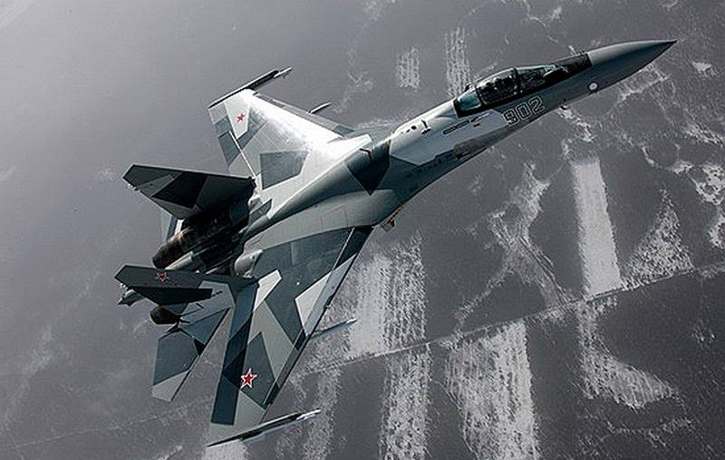 러시아 Su-35 전투기가 발트해 상공에서 미 공군 B-52H 전략폭격기 XNUMX대를 요격하기 위해 올려졌다.