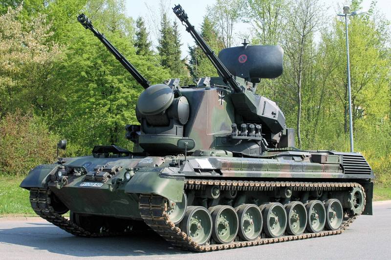 Almanya, iki Gepard ZSU ve 13 Biber tank köprüsü katmanının Ukrayna'ya transfer edildiğini bildirdi