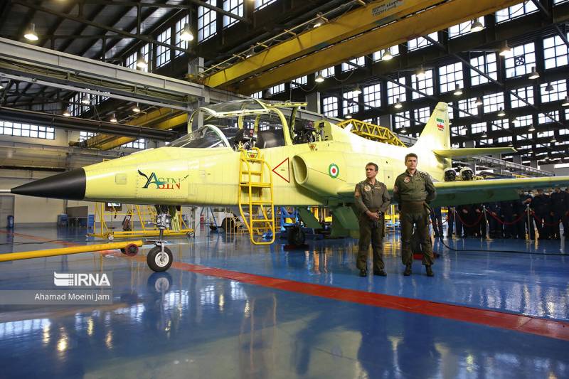 दूसरा प्रोटोटाइप और बड़े पैमाने पर उत्पादन: प्रशिक्षण विमान "या सिन" (ईरान)