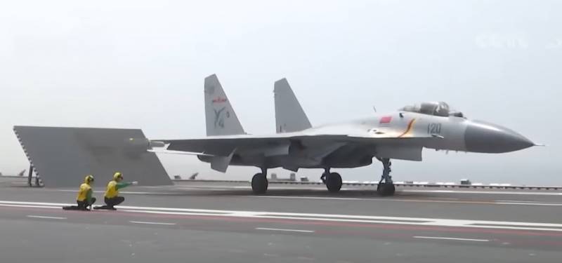 中国海軍の将来のパイロットは XNUMX 歳から選択を開始します