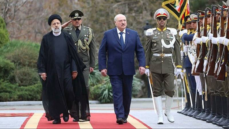 Tahran, Belarus Cumhurbaşkanı'nın ziyaretini iki ülke ilişkilerinde bir dönüm noktası olarak nitelendirdi.