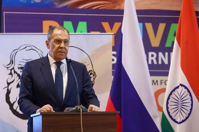 "Désolé pour la farce": Lavrov a présenté ses excuses aux participants au sommet du G20 en Inde pour le comportement des délégations occidentales