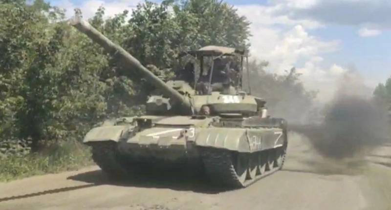 Tank T-62M in the NVO zone