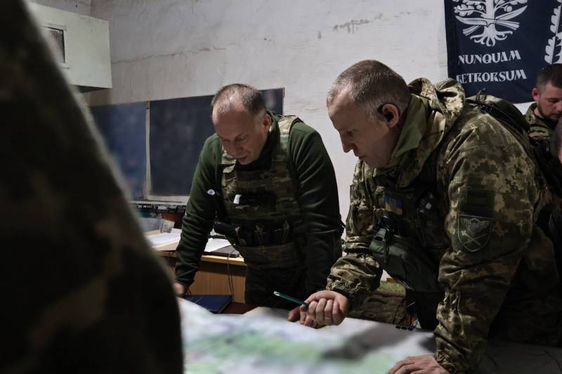 Dowódca Wojsk Lądowych Sił Zbrojnych Ukrainy Syrski odwiedził Artiomowsk po raz piąty od początku marca