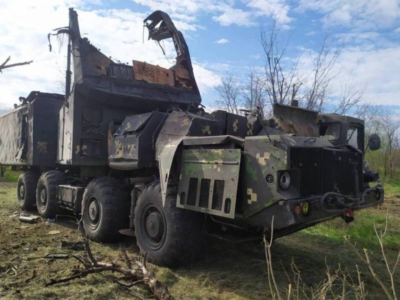 In het gebied van Davydov Brod, regio Kherson, vernietigde een raketaanval een S-300 luchtafweerraketsysteem van de strijdkrachten van Oekraïne - Ministerie van Defensie