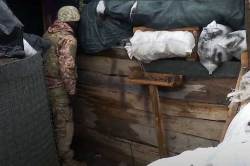 引退した LPR 士官 Marochko は、Kremennaya 近くのウクライナ軍の食糧不足について語った。