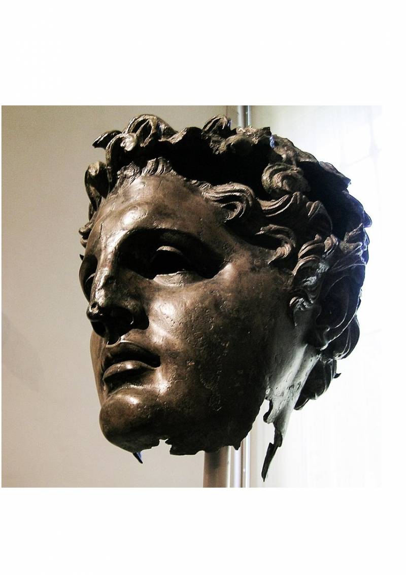 Деметрий Полиоркет. Живой бог, «Осаждающий города»