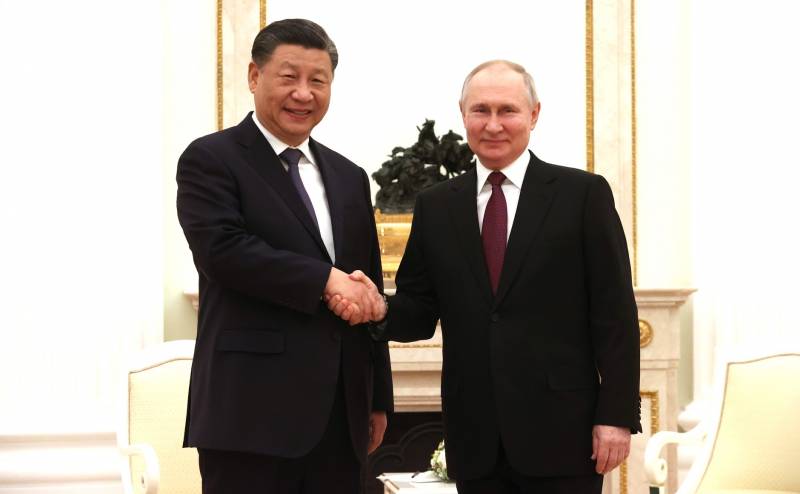 러시아와 중국 정상 간의 회담은 생산적인 것으로 판명되었고 많은 계약이 체결되었습니다.
