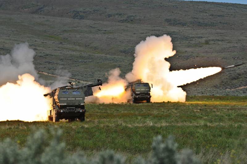Defesa aérea russa repeliu uma tentativa de bombardear Melitopol de MLRS HIMARS
