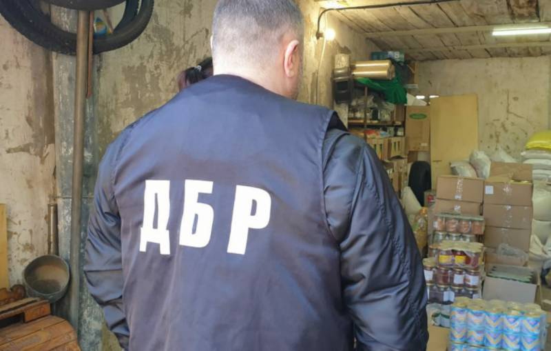 V rámci případu zpronevěry v armádě SBI Ukrajiny objevila již druhý podzemní sklad s potravinami