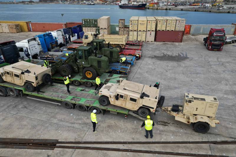 Греческая пресса сообщила о предстоящем прибытии в порт Александруполис корабля с военной техникой США для Украины